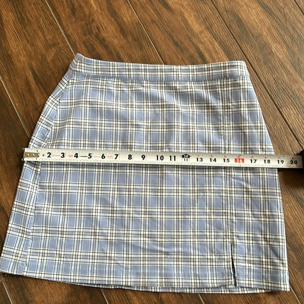 Like New Hollister plaid skirt M - Picture 6 of 8
